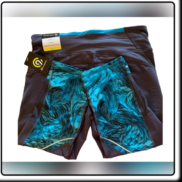 NWT Champion black with Blue floral accents. Size XL. - Picture 4 of 6